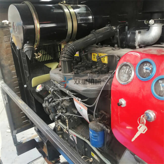 樹枝粉碎機(jī)柴油機(jī)局部圖