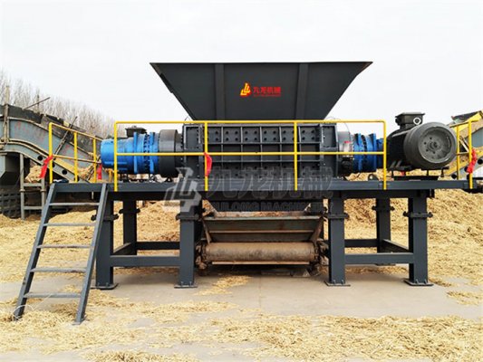 含水量過高的濕木材樹枝粉碎機價格
不適合用木材粉碎機粉碎
